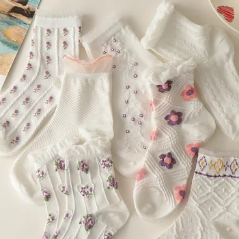 Нови прости японски бели дамски чорапи със средна дължина, в цветенце, шарени дантелени чорапи с бродерия във формата на диаманти за момичета, памучни чорапи jk Harajuku