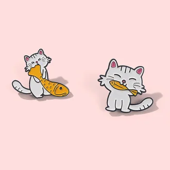 Сладък котка, поедающий малка рибка, емайлирани брошки, метална икона, златар на жени за жени